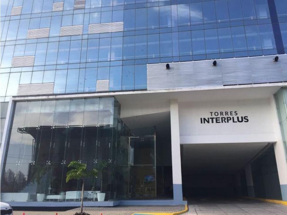 VENTA OFICINA AMOBLADA EN TORRES INTERPLUS EN AVENIDA BALBOA - 1