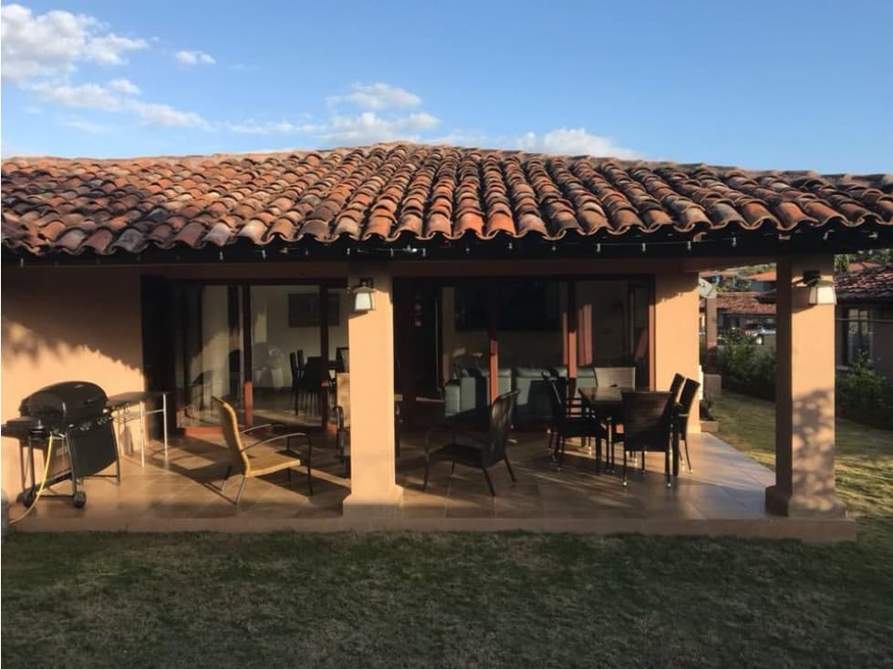 Venta de casa en Residencial Cubita, La arena de Chitré - 1