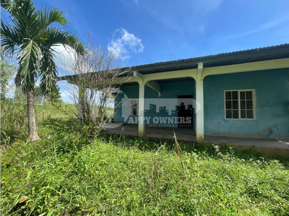 Venta de casa con terreno en Guararé - 1