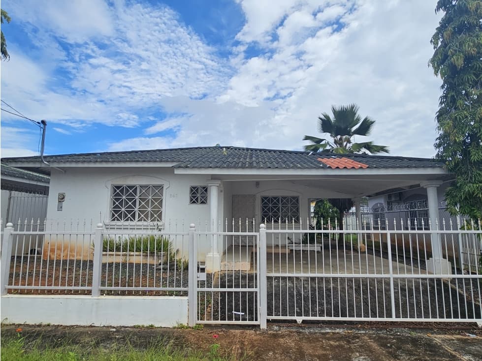 Se alquila casa amoblada en Brisas de los Guayacanes, Chitré - 1