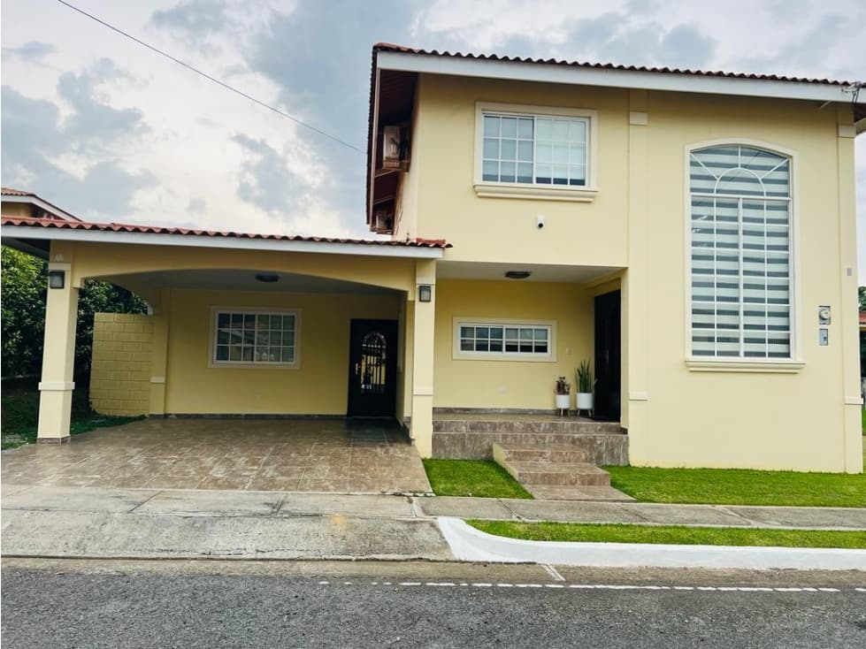 Venta de Casa en Villas del Golf Chitré - 1