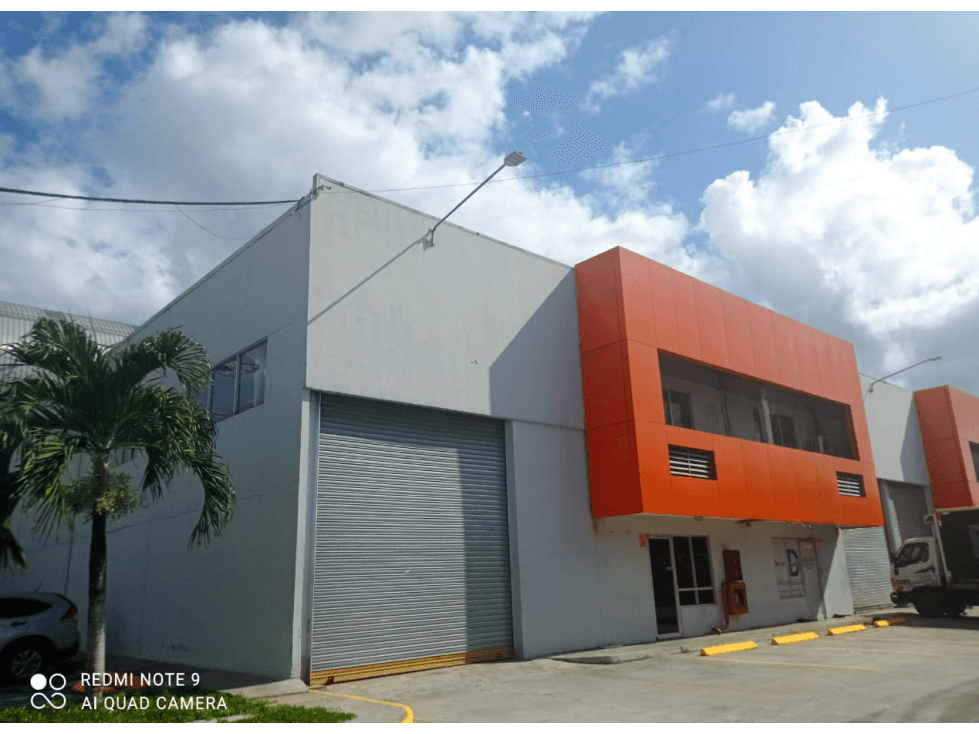 Se Vende Galera Ofidepositos Las mañanitas (DR) - 1