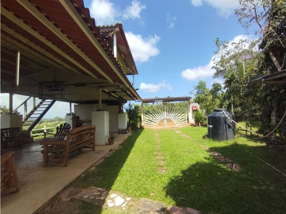 Se Vende Finca de 5.5 has La Florida - Capira (DR) - 1