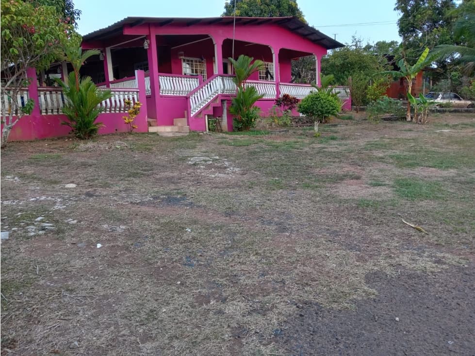 Se vende Terreno con casa campestre (HH) - 1