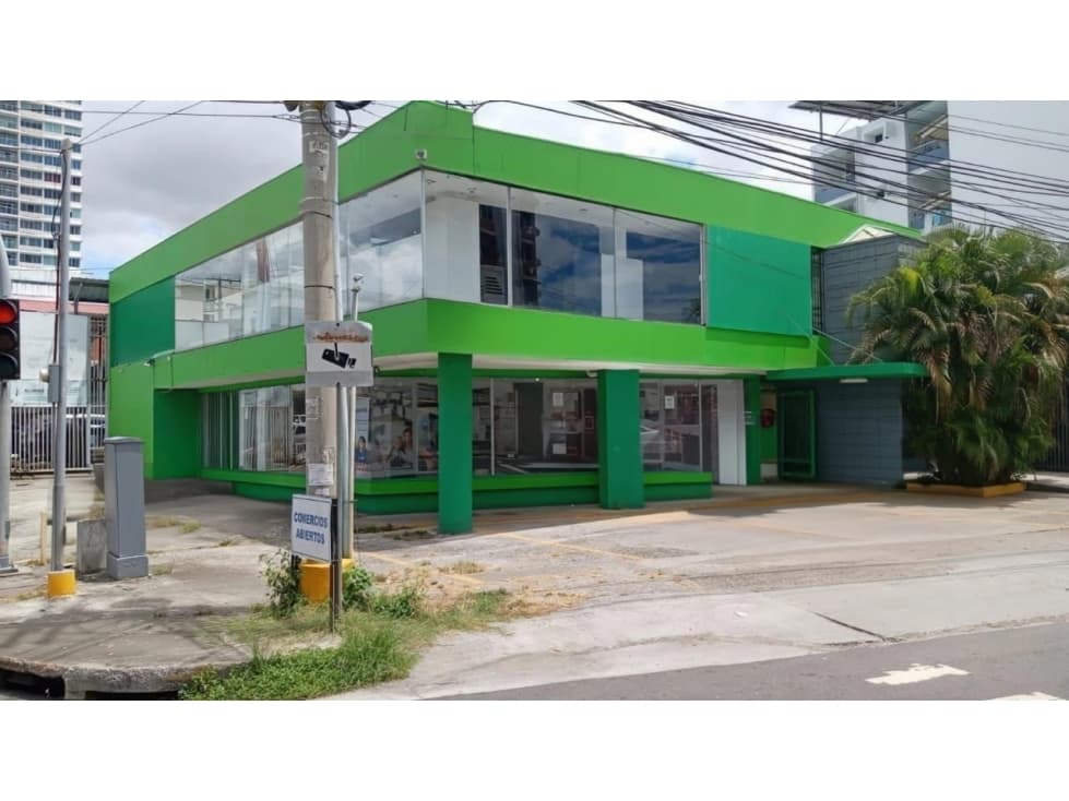 Alquiler de edificio de dos plantas en Vista Hermosa - 1