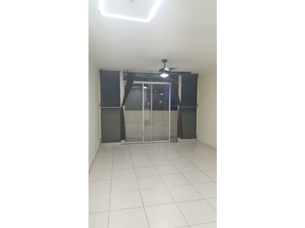 Se Vende Apartamento sobre Via España | PH Torres de España - 1