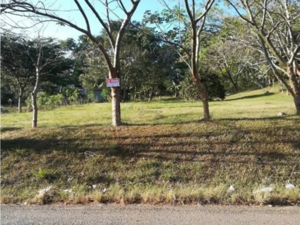 ¡Lote cerca de la nueva línea del metro! - 1