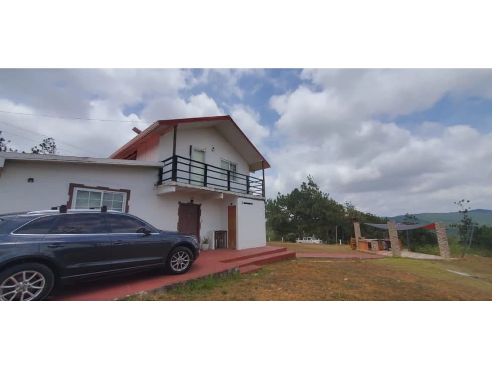 Venta Casa en Altos de Cerro Azul - 1