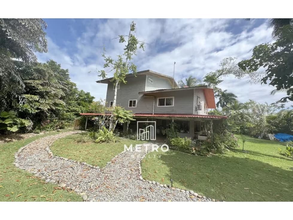 VENTA CASA BOCAS DEL TORO ISLA COLON - 1