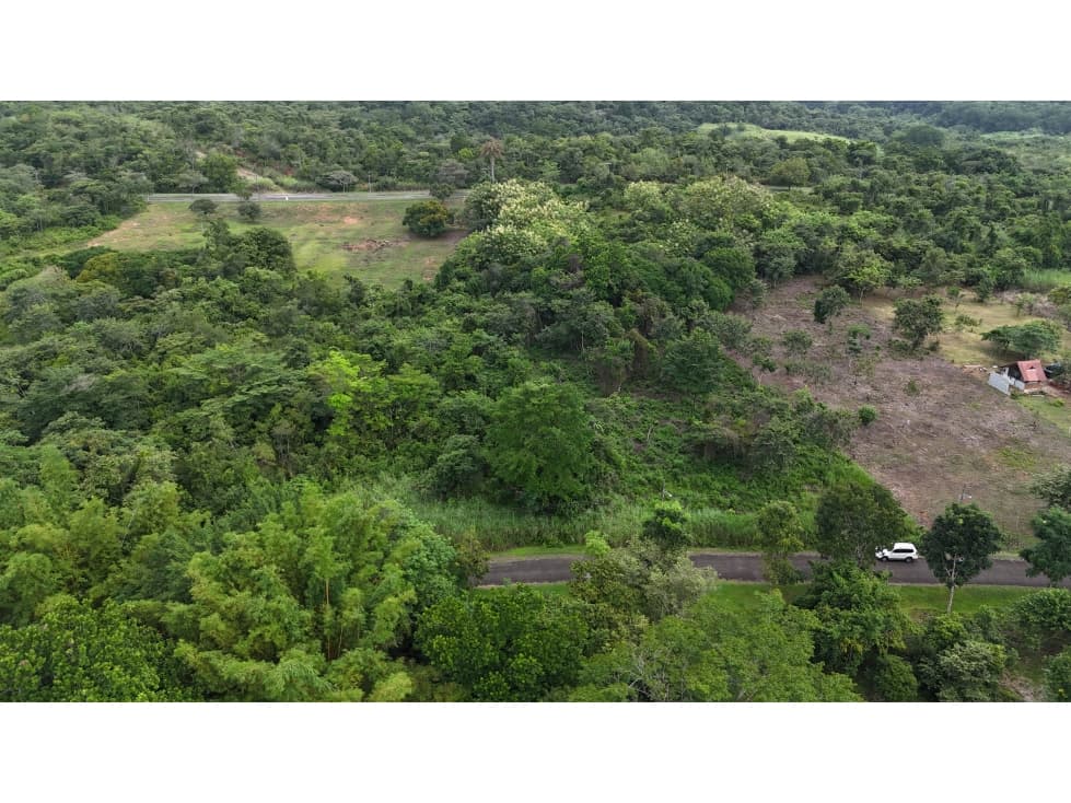 Se Venden Lotes Residenciales en Hacienda Country Club - 1
