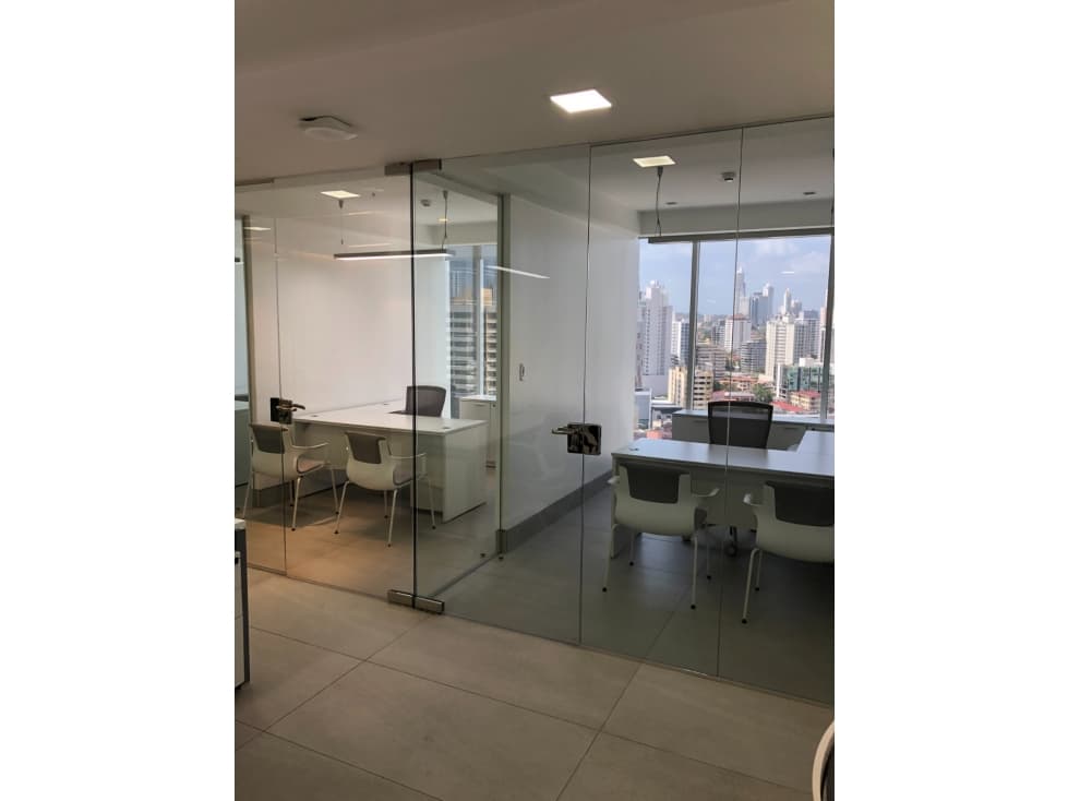 ALQUILER DE OFICINA DE 165 M2 EN PH TORRE SL55, OBARRIO - 1