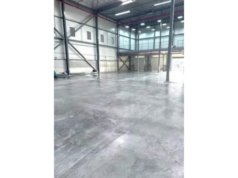 ALQUILER DE BODEGA DE 1500 MTS2 EN TOCUMEN! - 1
