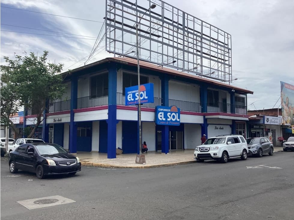 Local Comercial en Chitre Frente Parque Union - 1