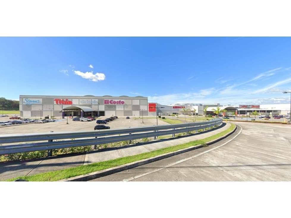 SE VENDE LOCAL EN PLANTA BAJA DE 102 m2 EN FEDERAL MALL - 1