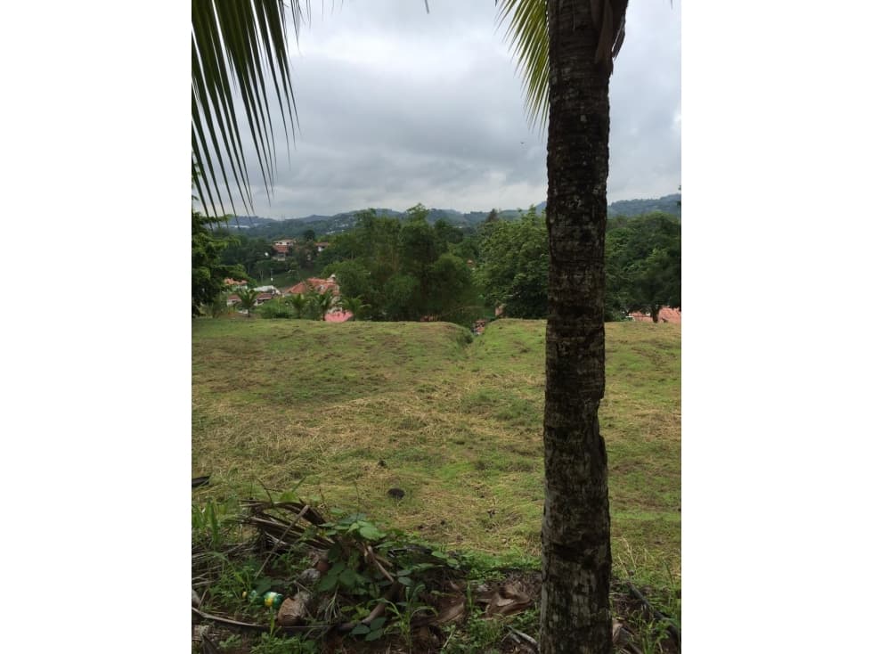 EN VENTA 2 LOTES UBICADOS EN LAS CUMBRES - 1