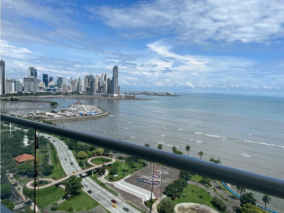 Apartamento Amoblado en Alquiler en PH Rivage, Avenida Balboa - 1