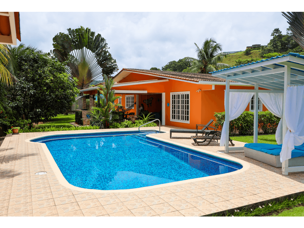 Casa de Playa en Venta en San Marino Oceanfront, Portobelo, Colón - 1