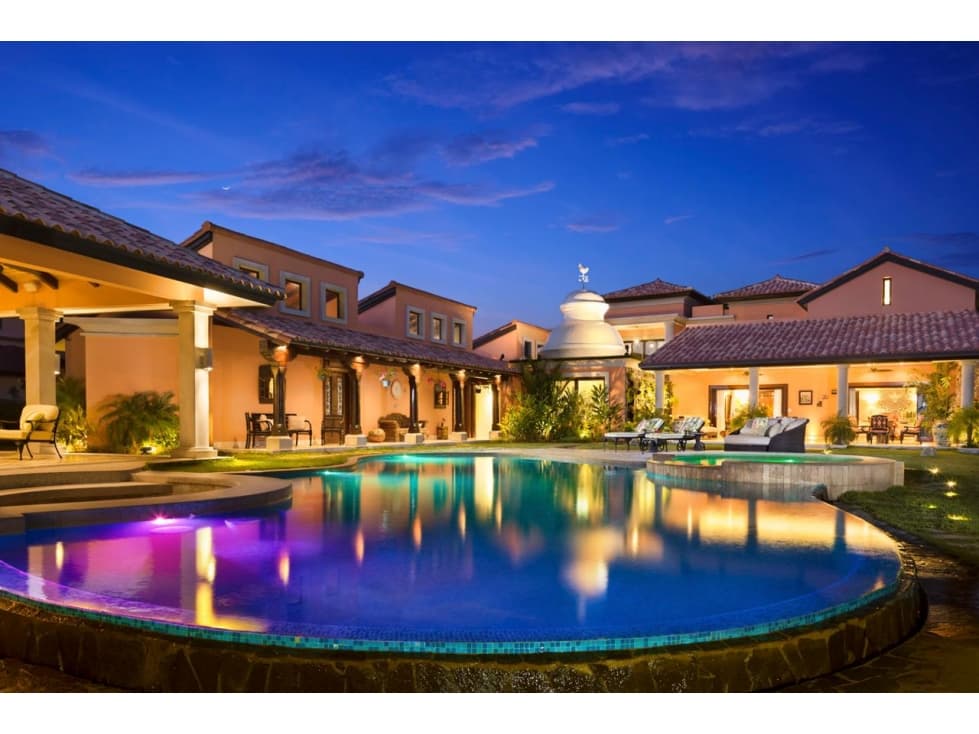Residencia de Lujo en Buenaventura | Piscina Privada - 1