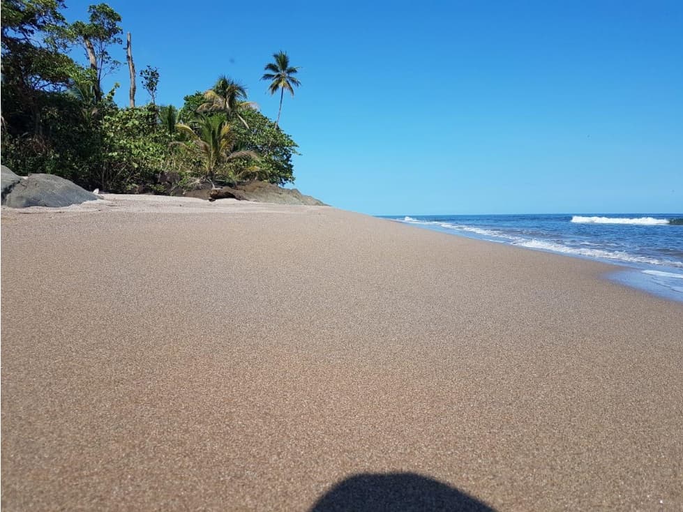 Se vende terreno de playa en Donoso - 1