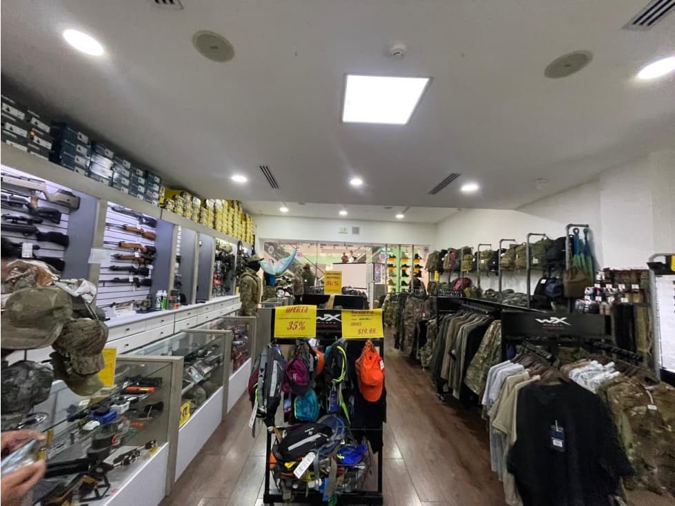se vende Local Planta baja en Albrook mall - 1