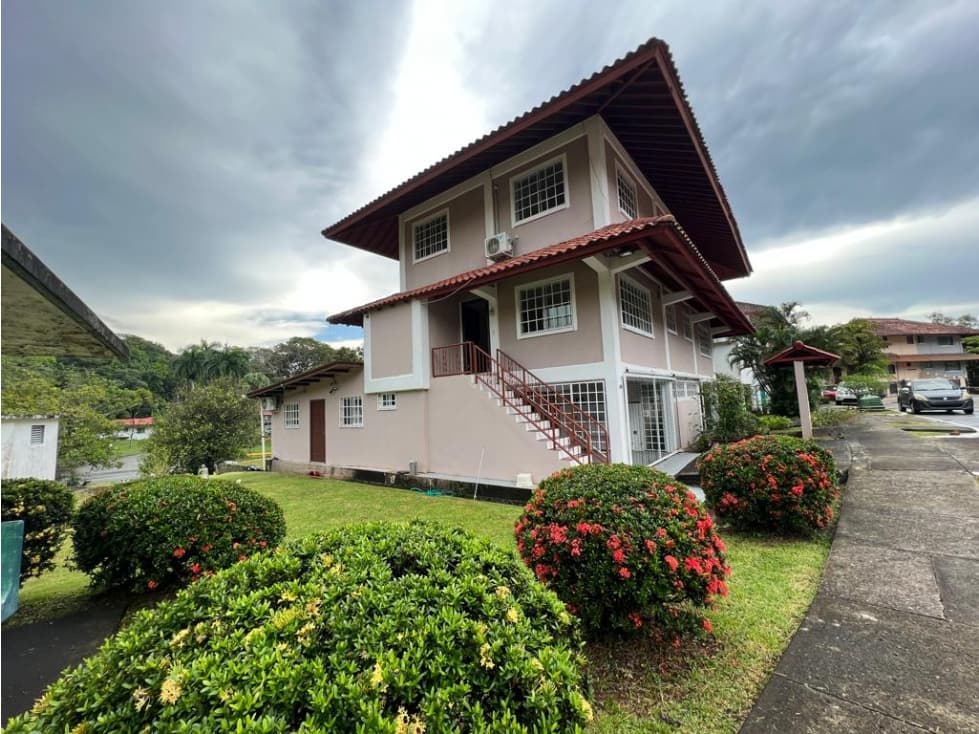 Venta de casa en Albrook, Panamá - 1