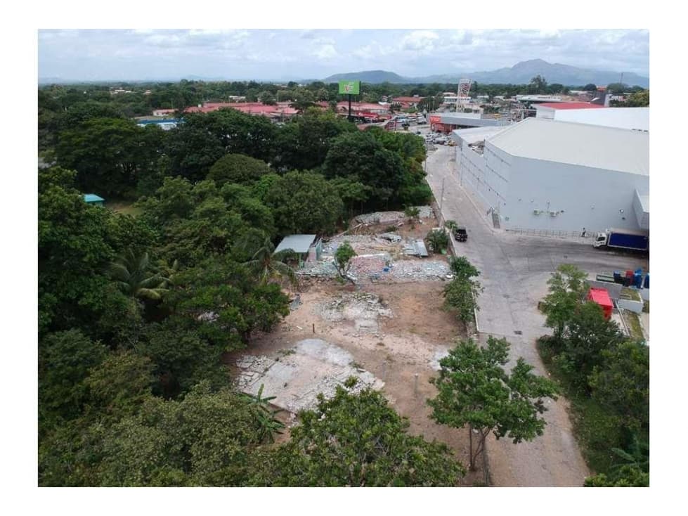 Se vende terreno comercial en Penonomé, Coclé - 1