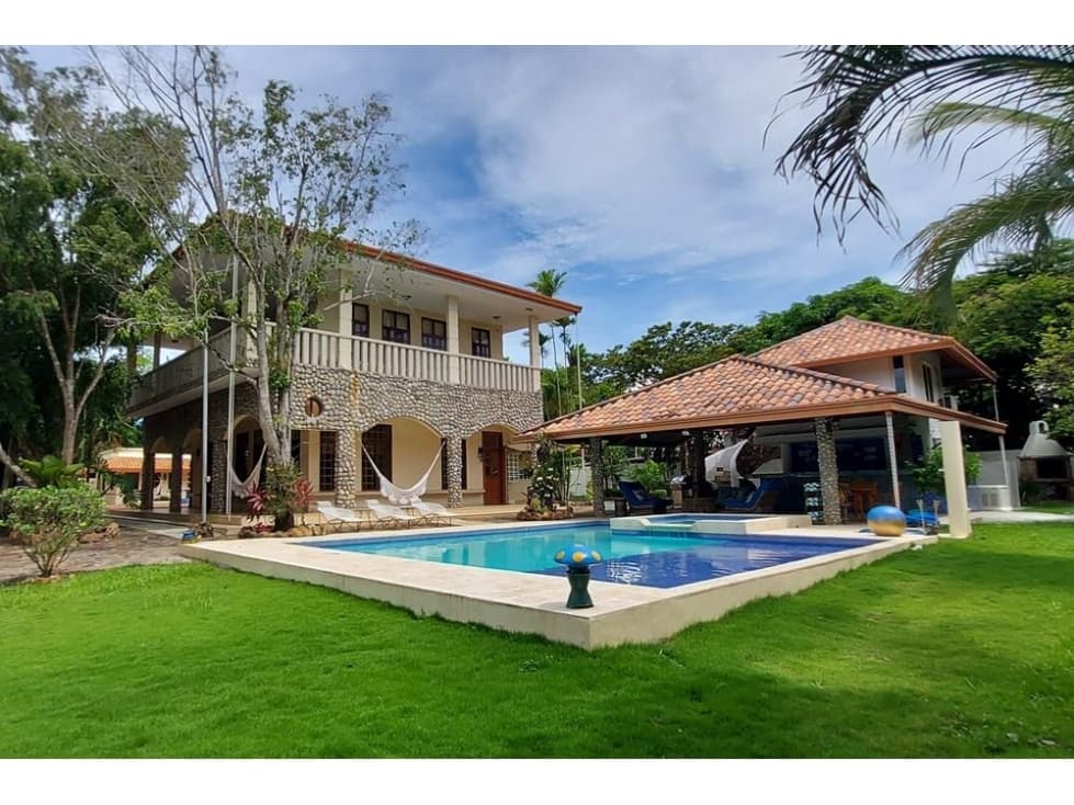 Se Vende Casa en Punta Barco, Coronado - 1