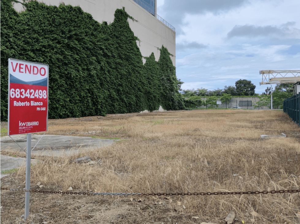 Venta de terreno en Santa María Business District, Panamá - 1
