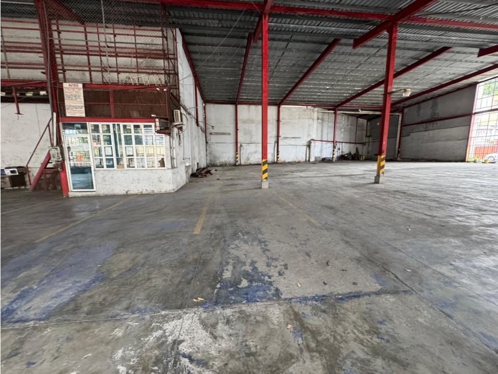 Venta de Galera Comercial en Santa Ana, Calle Estudiante - 1