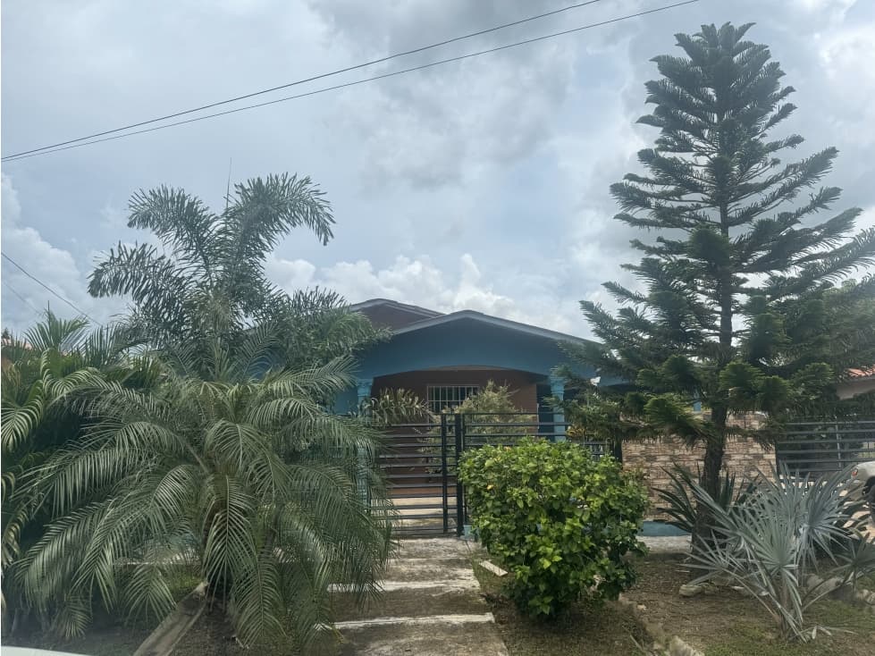 SE VENDE CASA EN NATÁ 3 RECÁMARAS CERCA DE LA INTERAMERICANA 75000 NEG - 1