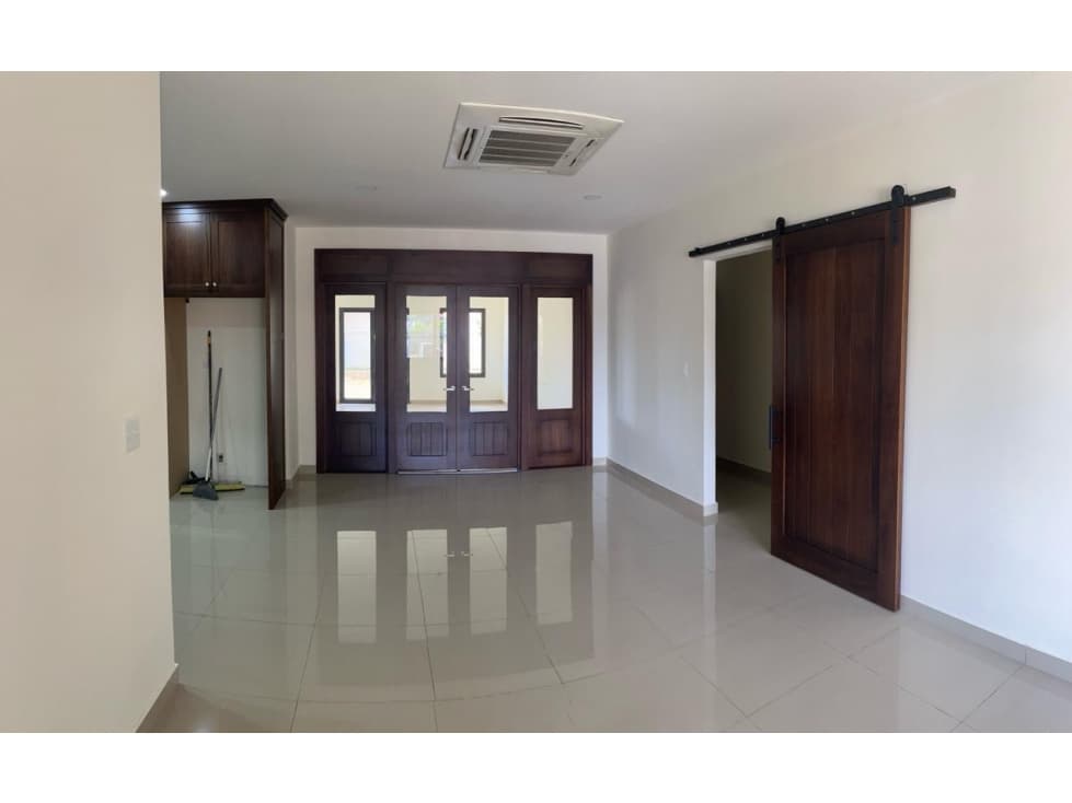 Casa en Esquina en Venta Vía Principal Villa Mercedes - 1
