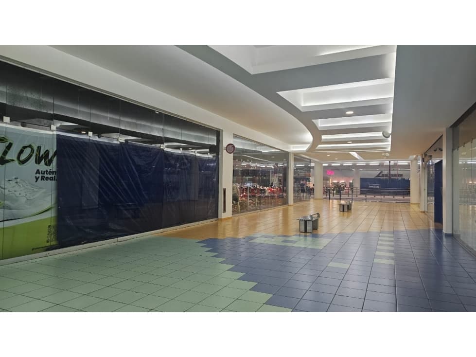 VENTA - LOCAL COMERCIAL EN ALBROOK MALL- 214 M2 - 1