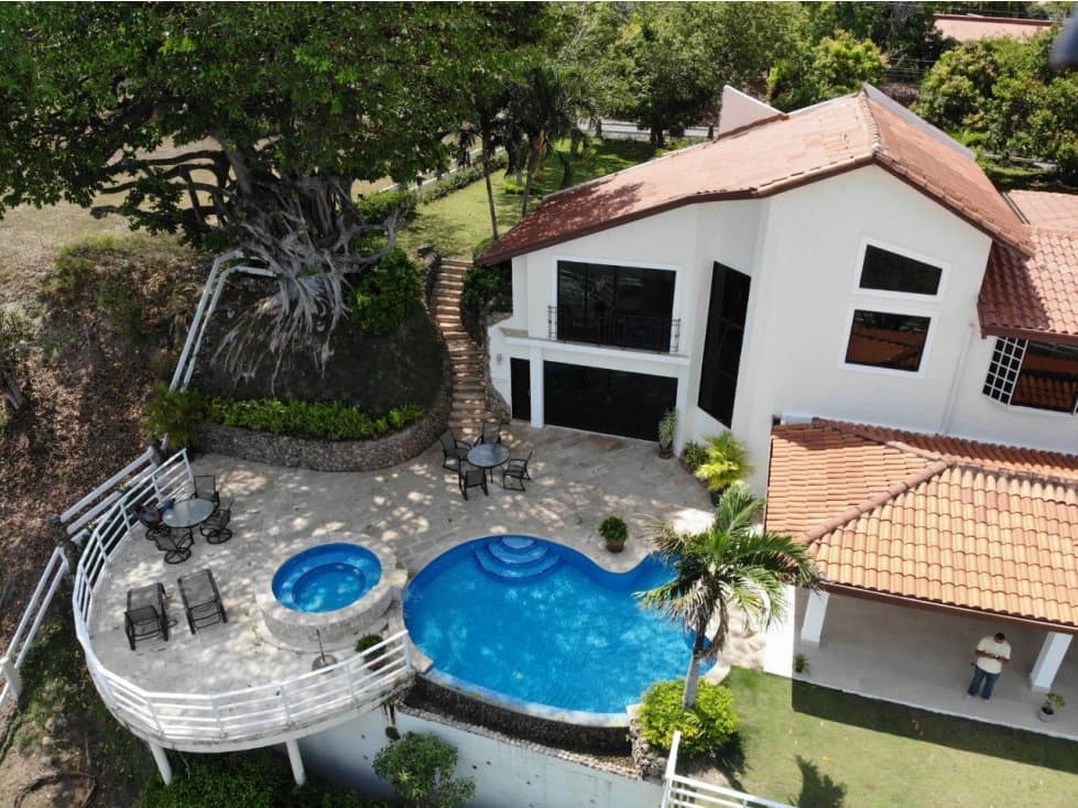 ALQUILER CASA DE PLAYA EN SAN CARLOS - 1