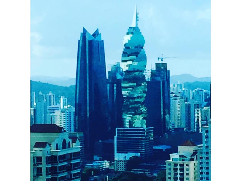 VENTA OFICINA PH F&F TOWER - 1