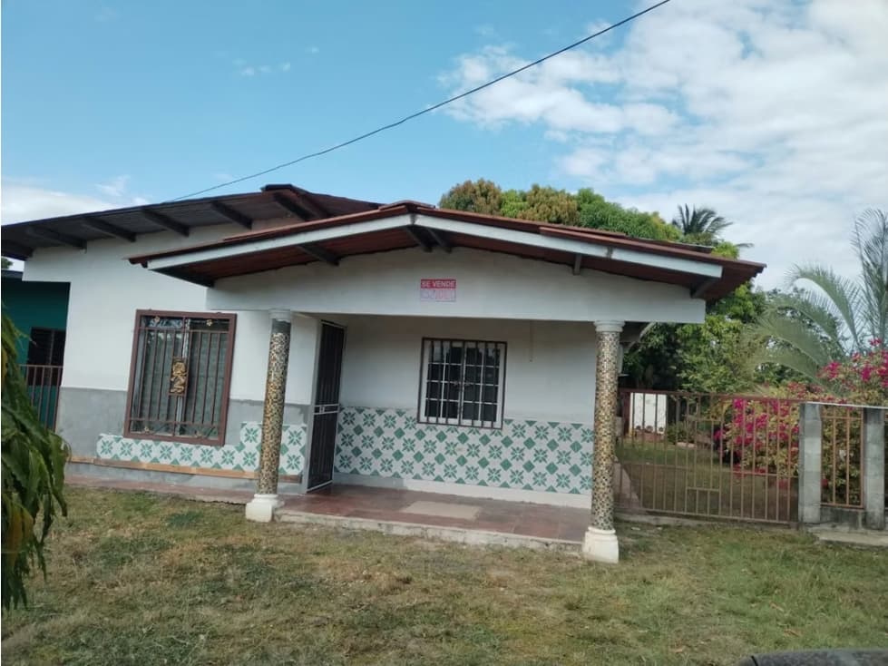 Casa en venta en Natá | Con 3 rec a 300 m de la Panamericana - 1