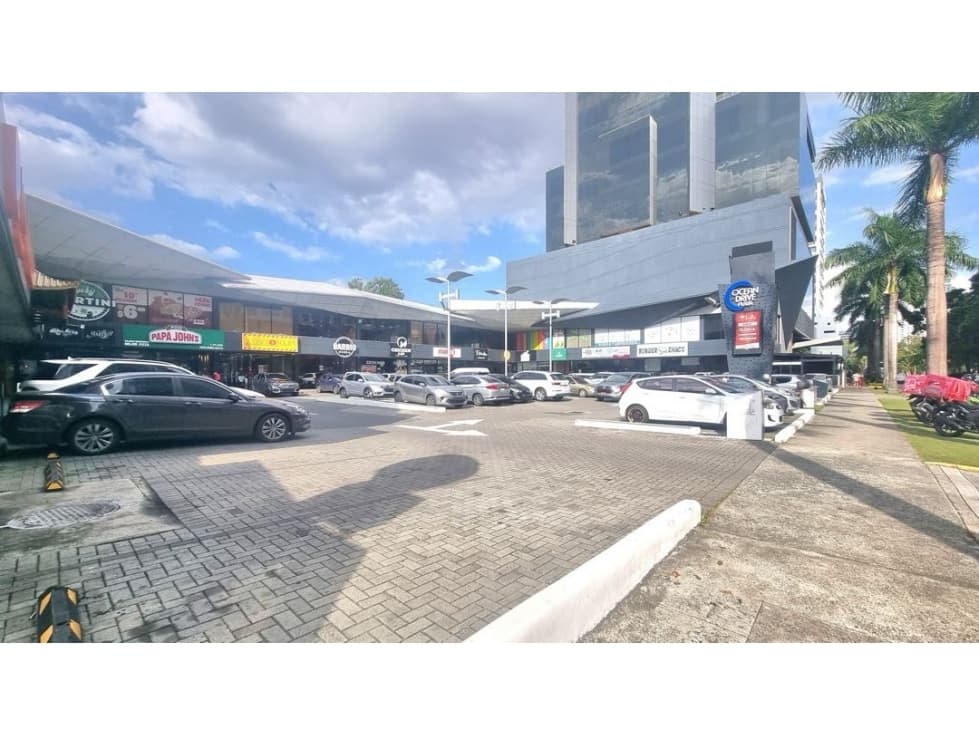 Se Vende Plaza comercial (MZ) - 1