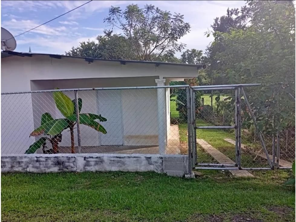 Se Vende casa en Campana (CG) - 1