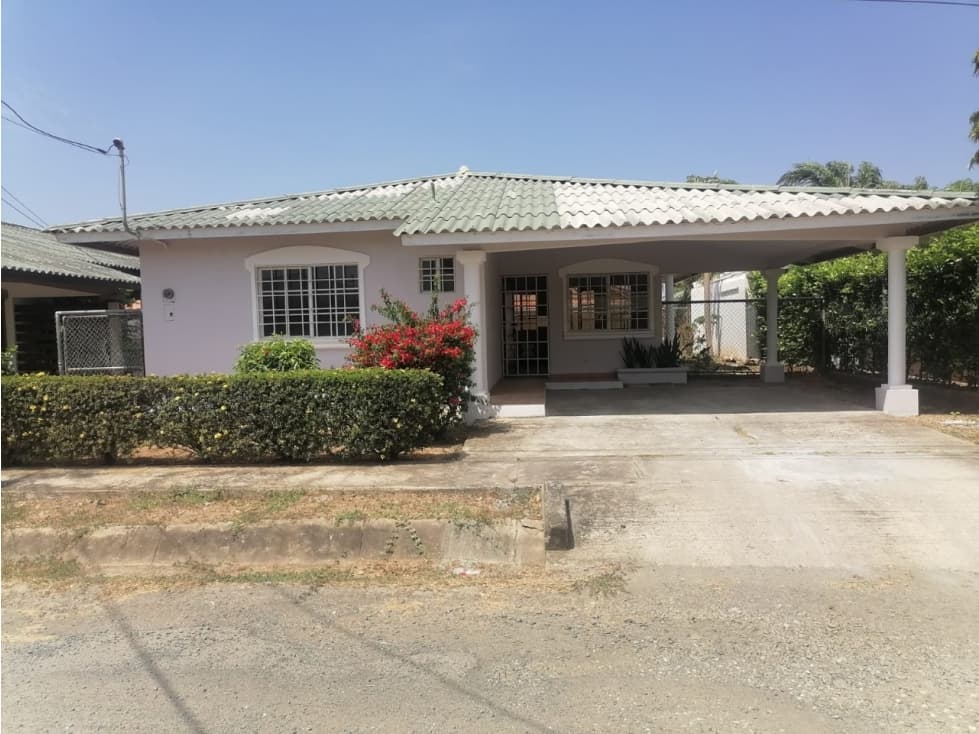 Se Alquila Casa en Chitré - (LM) - 1
