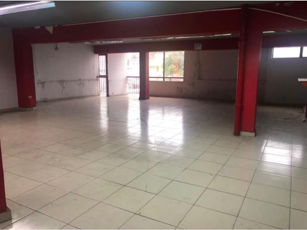 Alquiler de Edificio comercial en Calidonia - 1