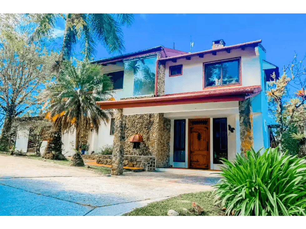 Alquiler de casa amoblada en Altos de Cerro Azul, Panamá - 1