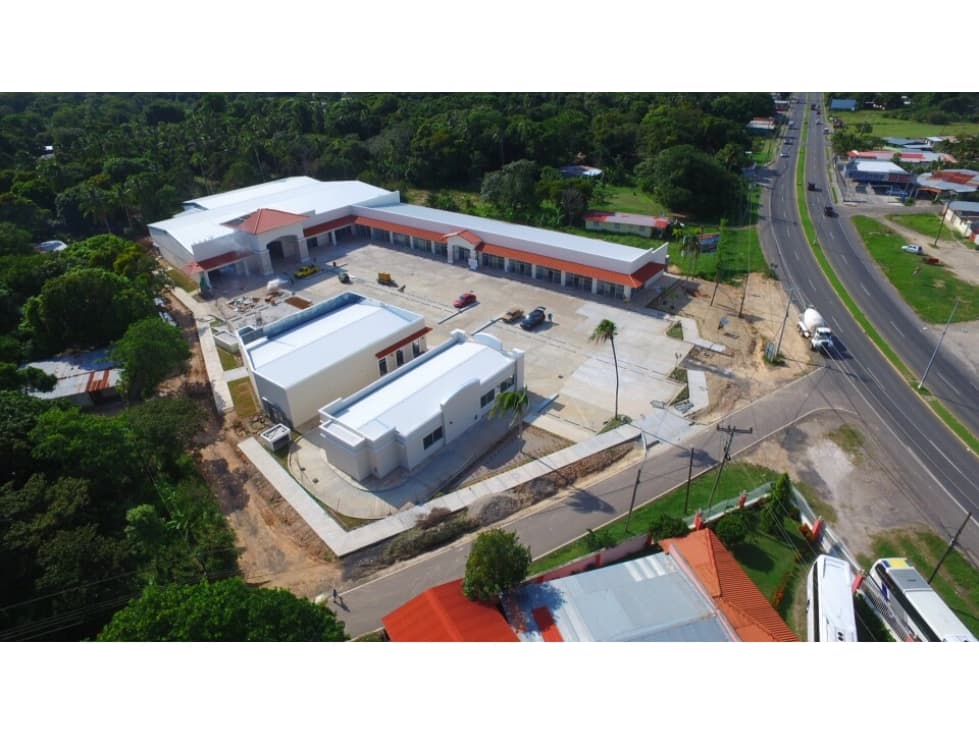 Venta de Local Comercial en Farallón - 1