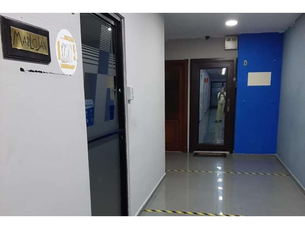 Se Vende y alquila Oficina en Calle 50, Ciudad de Panamá - 1