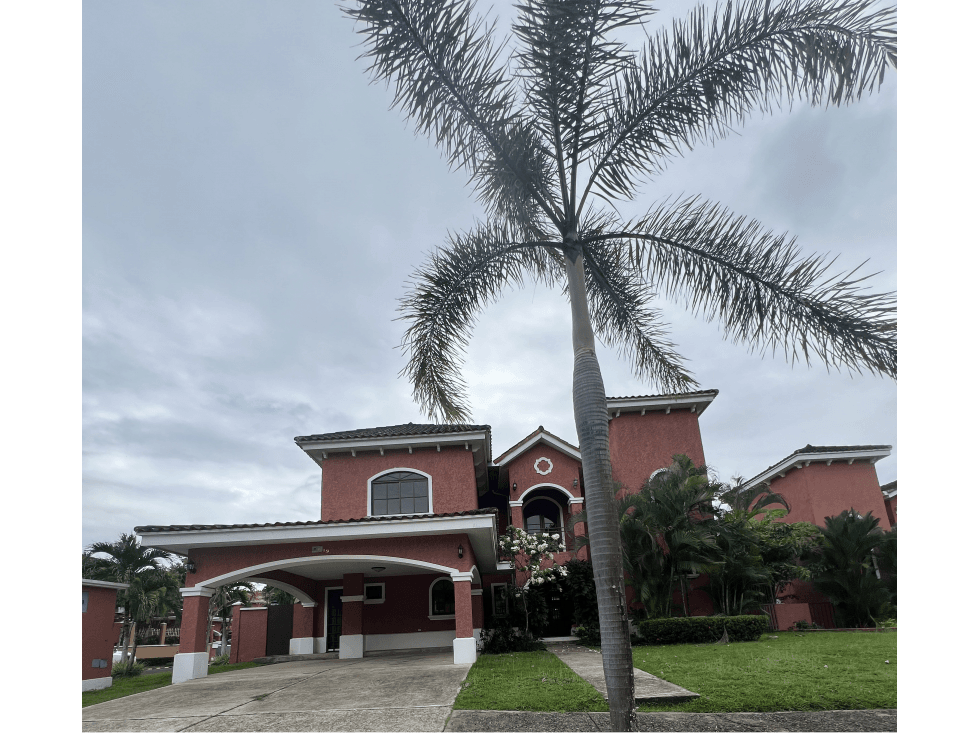 Venta de Casa Unifamiliar en Clayton Panama - 1