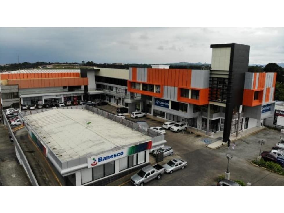 Alquiler de Locales en Plaza Oeste - 1