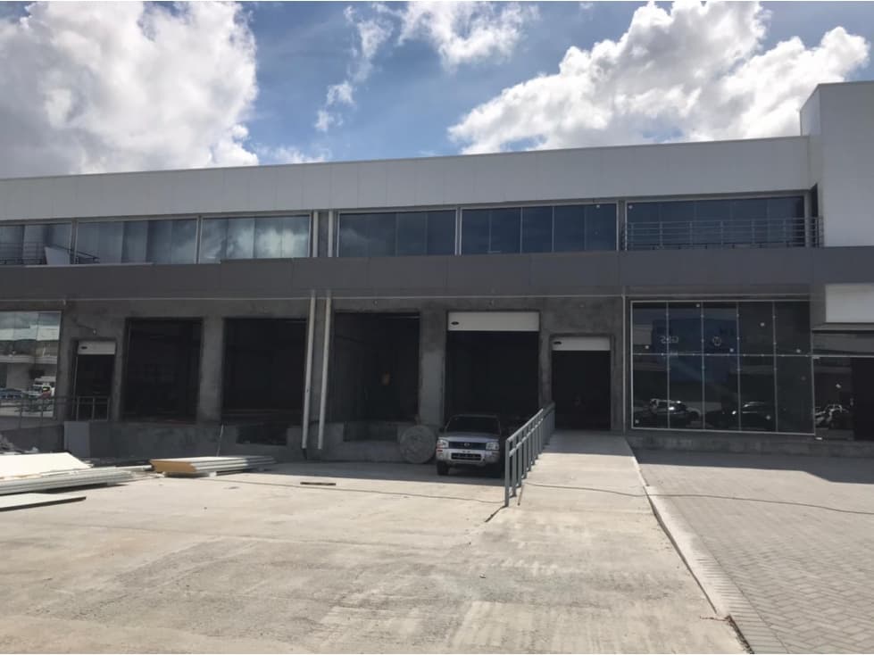 Venta de Galera en Costa Sur - 1