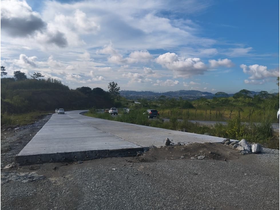 Se vende terreno en Calzada Larga, Chilibre - 1