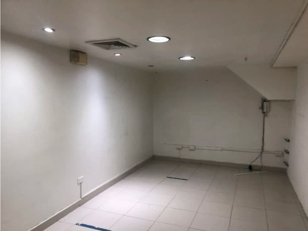 Alquiler de local comercial en Avenida Balboa - 1