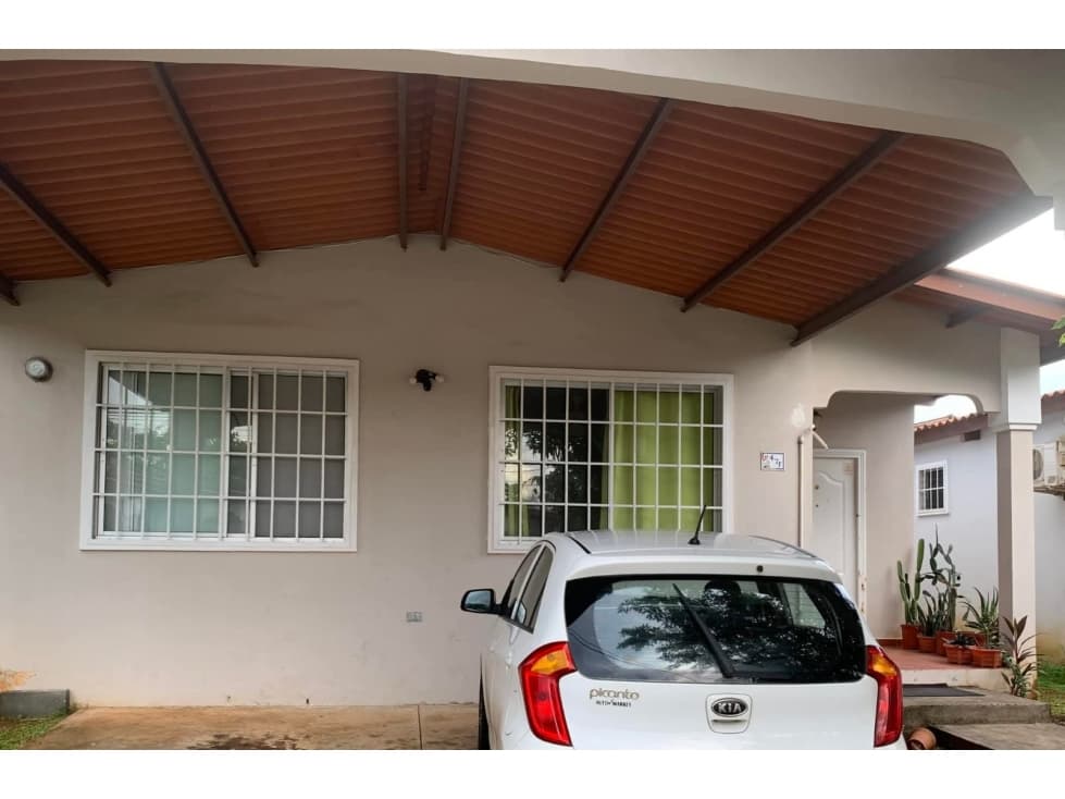 Alquiler de casa en Brisas del Golf, Arraijan - 1