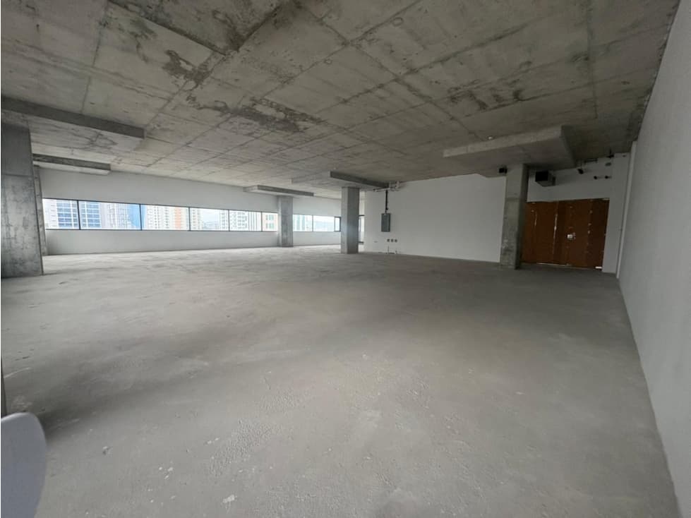ALQUILER DE LOCAL COMERCIAL EN SAN FRANCISCO EN OBRA GRIS - 1