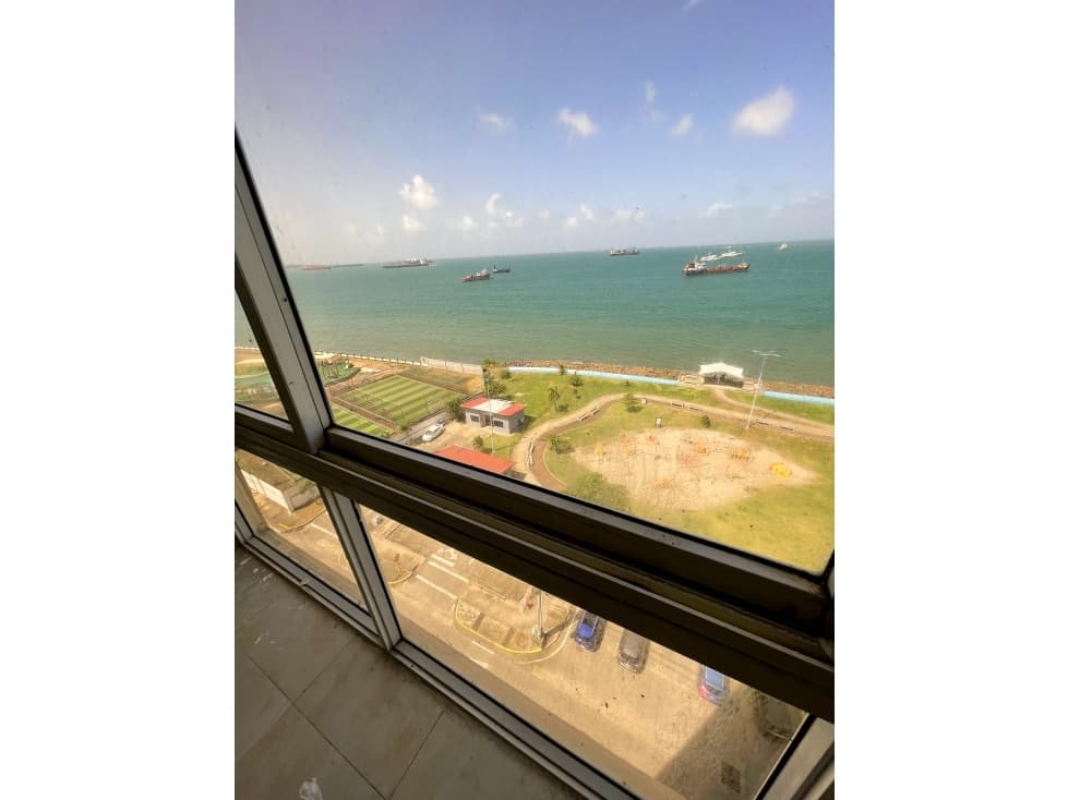Venta: Apartamento en Colón, Edificio Bay View - 1